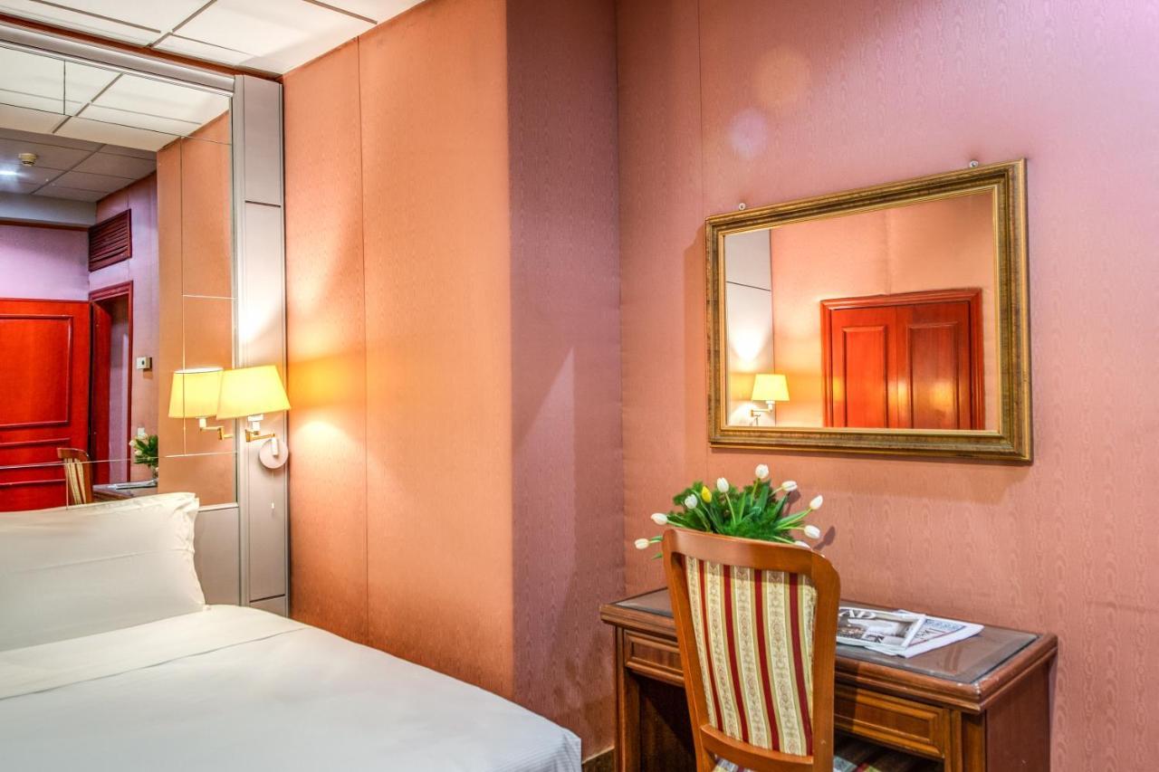 Castro Pretorio Easy Rooms Rom Eksteriør billede