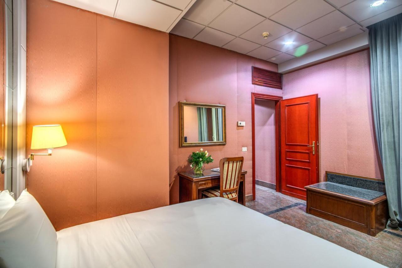 Castro Pretorio Easy Rooms Rom Eksteriør billede